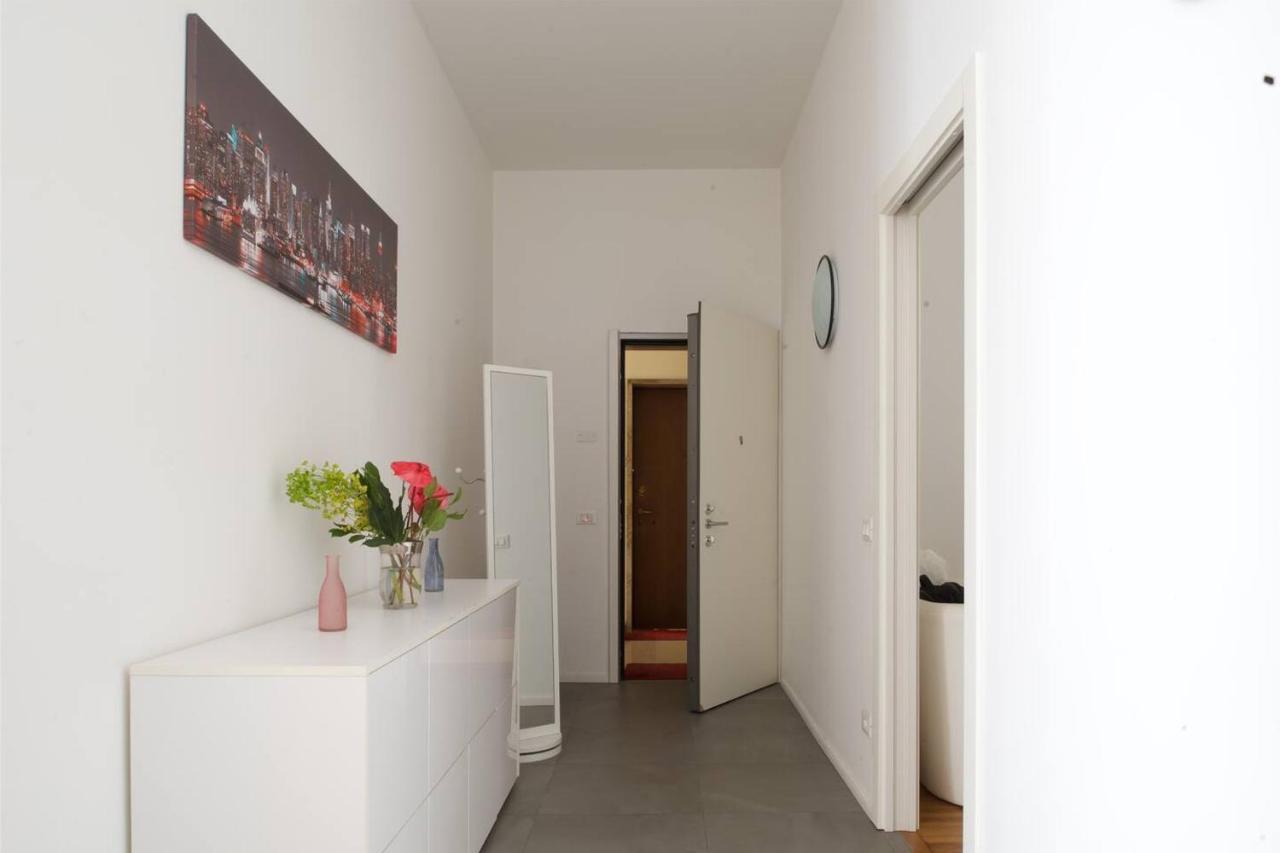 3 Bedrooms Apartment ミラノ エクステリア 写真